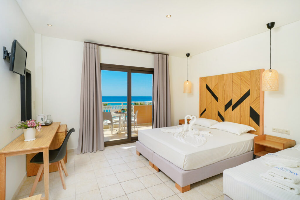 blue-view-thassos-triple-room-01