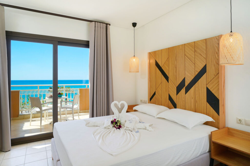 blue-view-thassos-triple-room-02