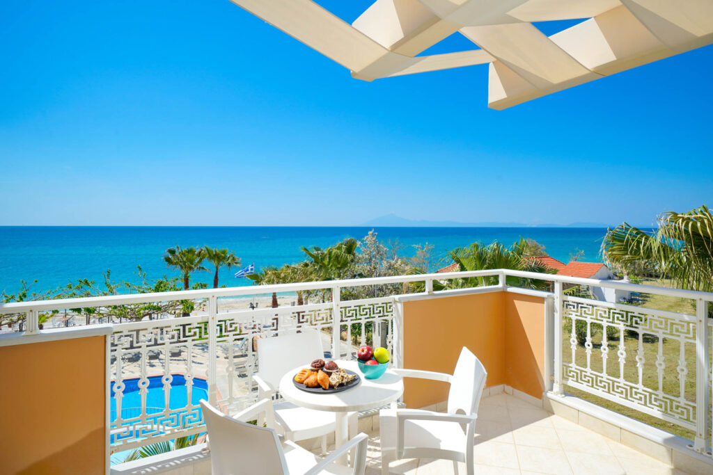 blue-view-thassos-triple-room-04