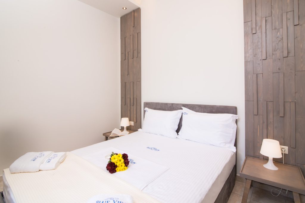 blue-view-thassos-quadruple-01