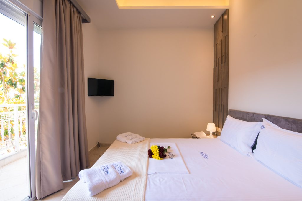 blue-view-thassos-quadruple-02