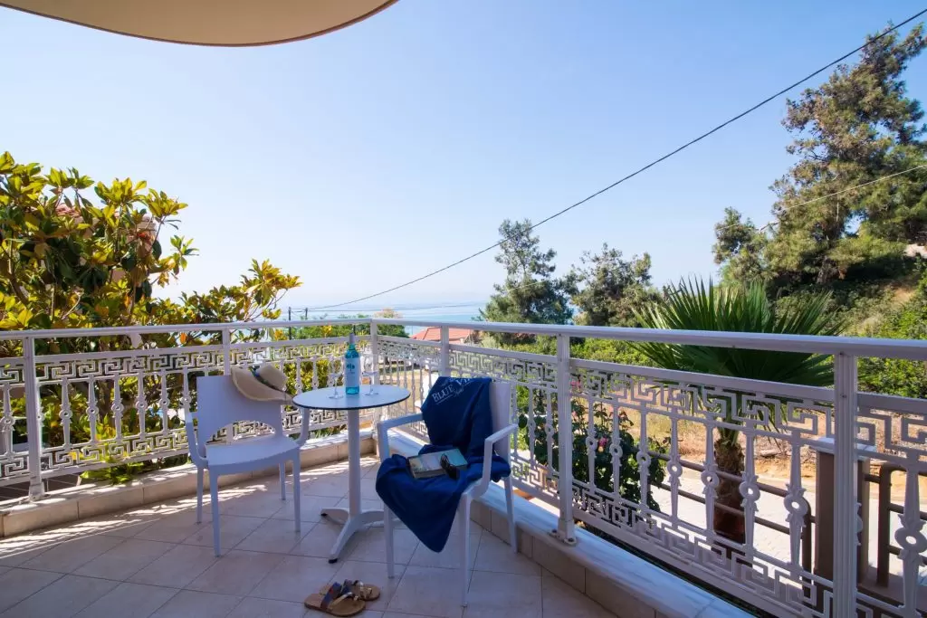 blue-view-thassos-quadruple-12