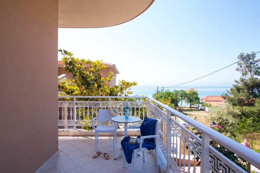 blue-view-thassos-quadruple-13